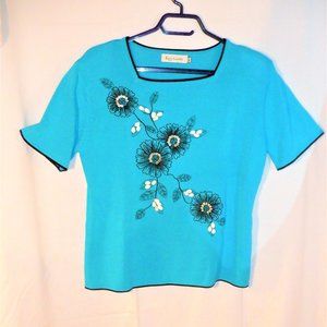 ~~~ Kay Dee ~~~ TOP ~ Large